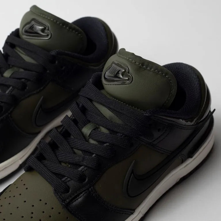 Tênis Nike Dunk Low Twist